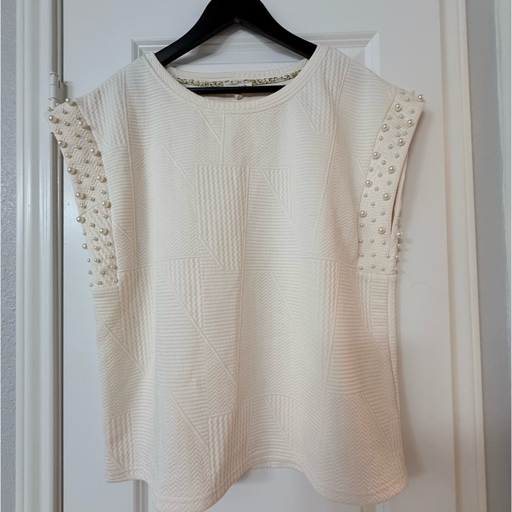 Umgee Cream Pearl-Trim Sleeveless Tank Top